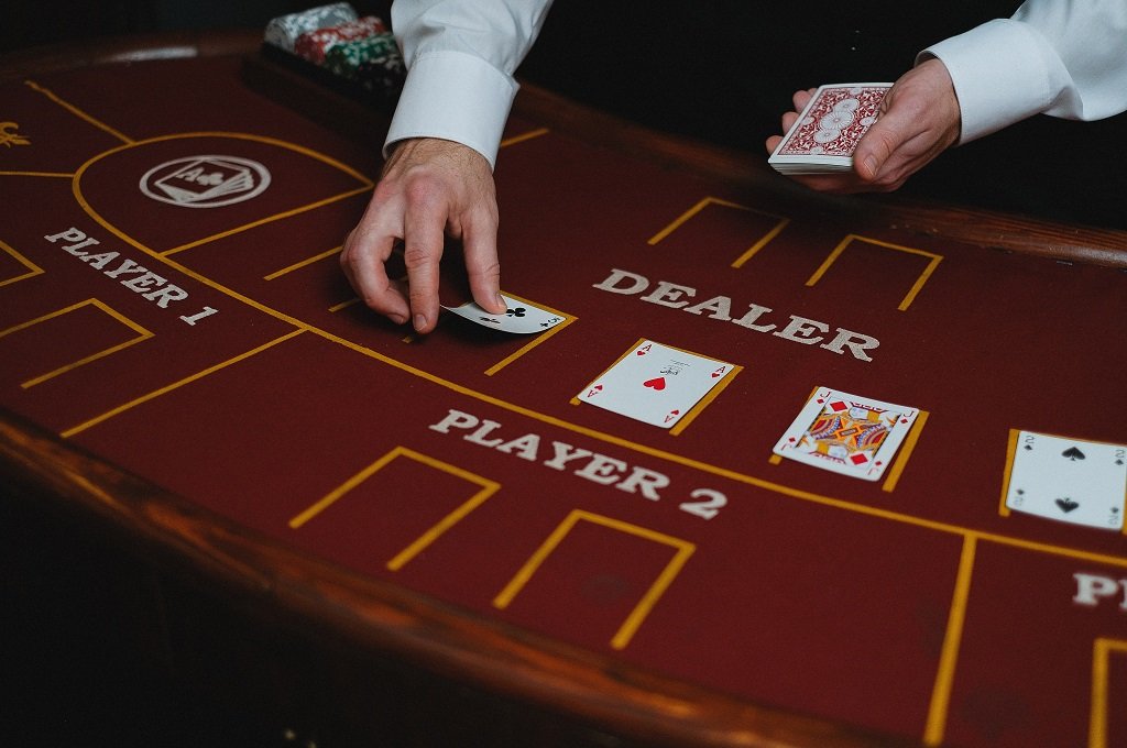 What Are the Best Online Casino Games for Beginners?