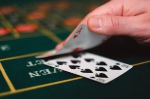 Blackjack 5 Card Rule Explained 2022