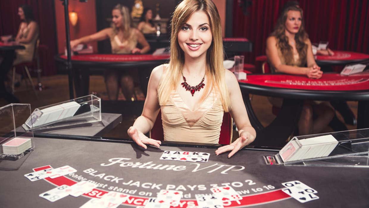 The Future of Live Dealer Games: Trends and Innovations in 2025