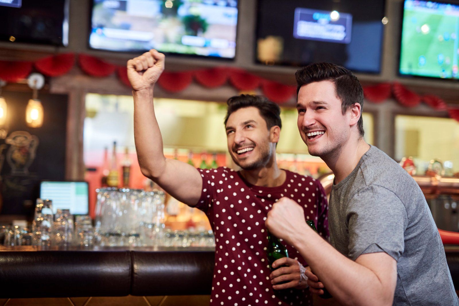 Online Casino Reviews vs. Player Testimonials: Who to Trust?